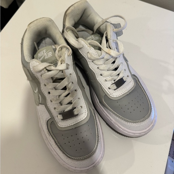 Grey Nike Air Force I Size 5.5 US - Picture 2 of 3